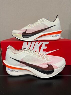 Size 8 - Nike Women’s ZoomX VaporFly Next% 4 “Prototype”